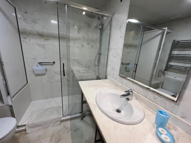 Apartamentos City Beach Barcelona Eksteriør billede