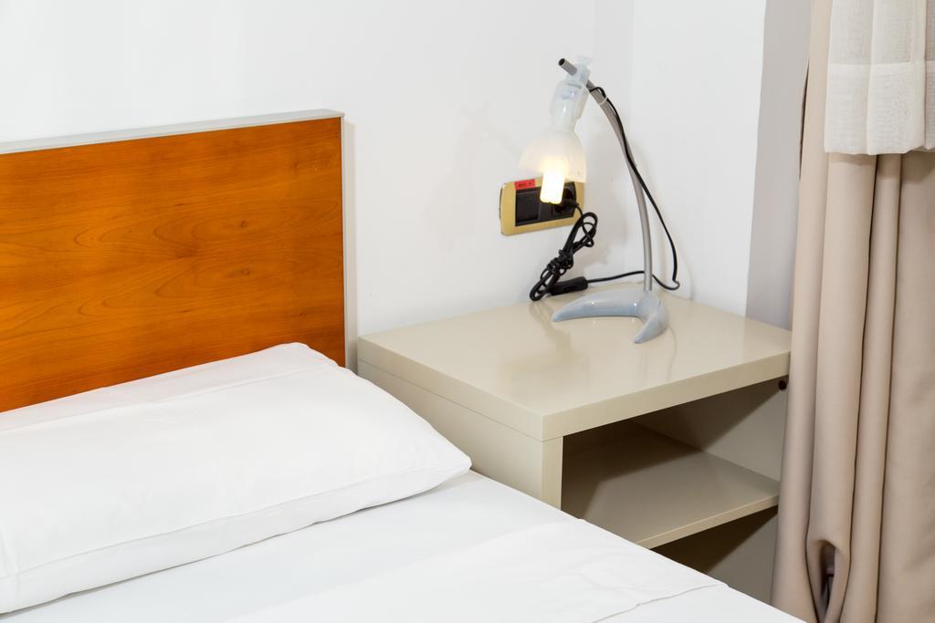 Apartamentos City Beach Barcelona Eksteriør billede